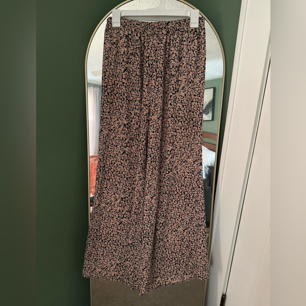 LA Hearts Wide Leg Pants, Black Floral with Peach Blossoms, size L